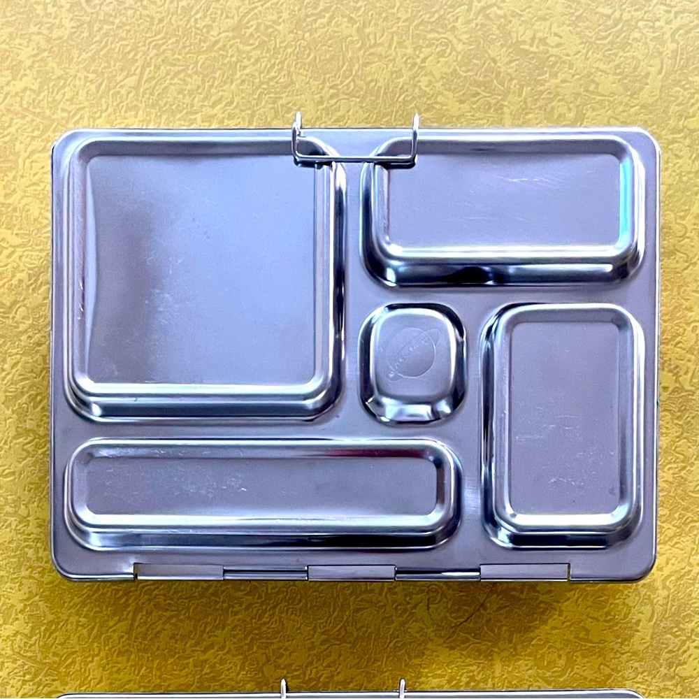 PlanetBox Rover lunchbox